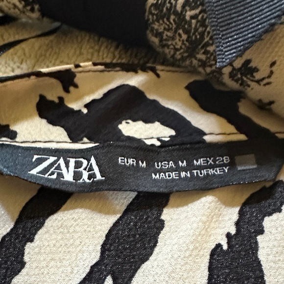 Zara animal print button up Long Sleeve Top size M - Picture 2 of 4